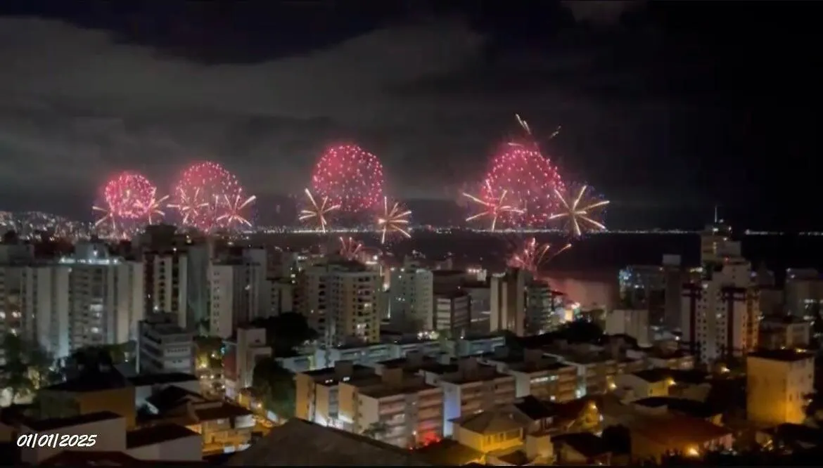 Casa Central Espacosa Com Bela Vista Para O Mar Florianópolis Brasile